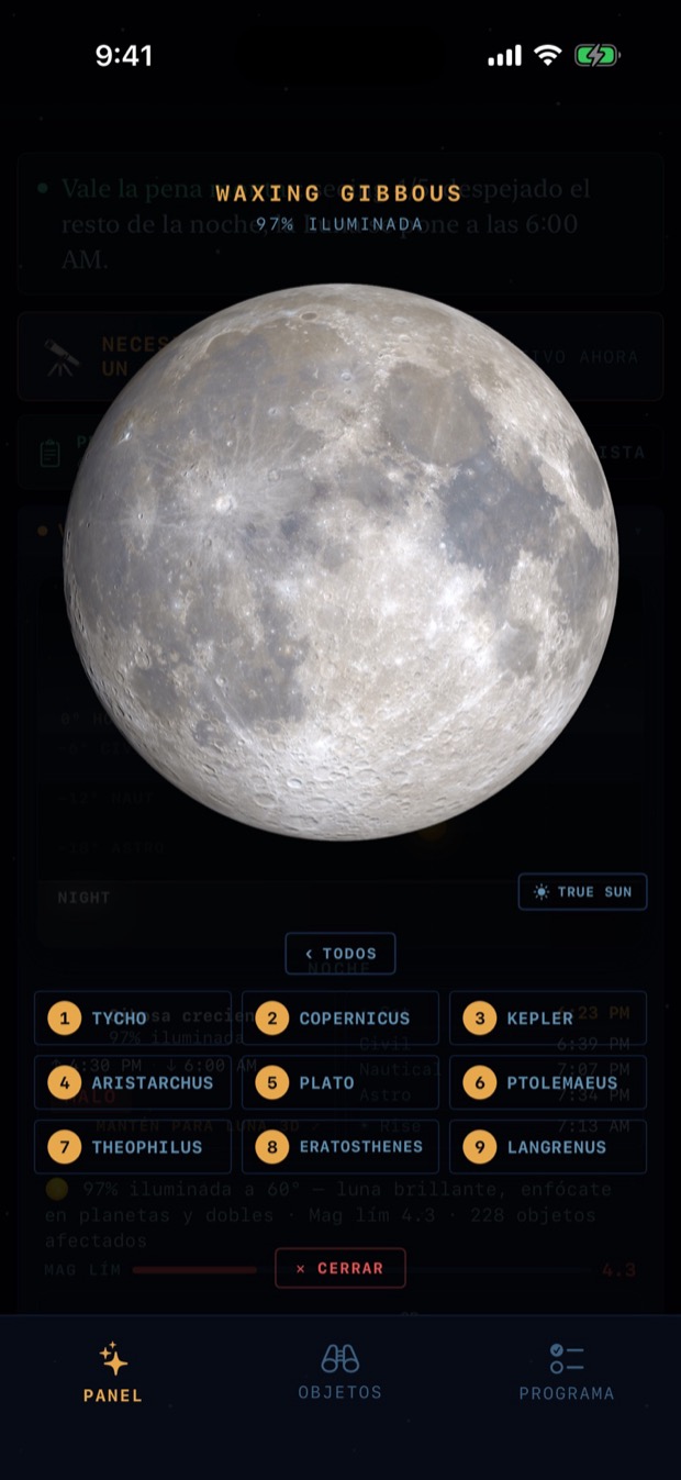 La Luna 3D interactiva con cráteres etiquetados.